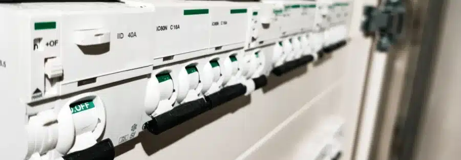 Diferencial eléctrico saltando, revisión por electricista de Electricfy